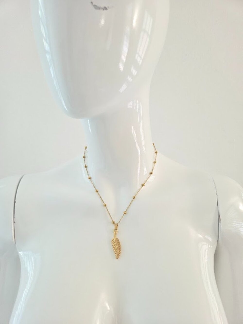 Gold Feather Pendant Necklace Dainty Satellite Chain Boho Minimalist Jewelry - Picture 8 of 14